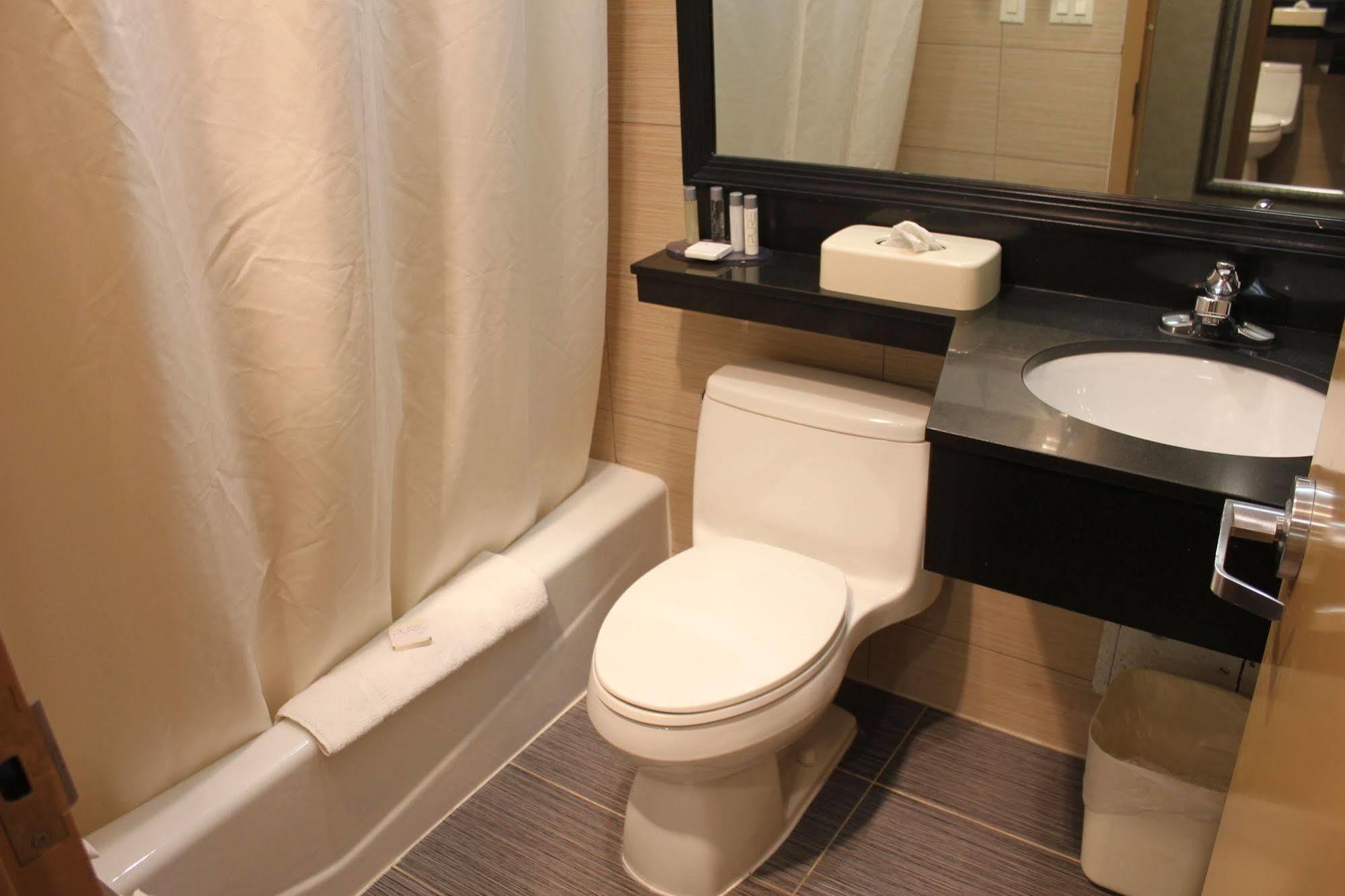 Hotel Bellerose Inn
