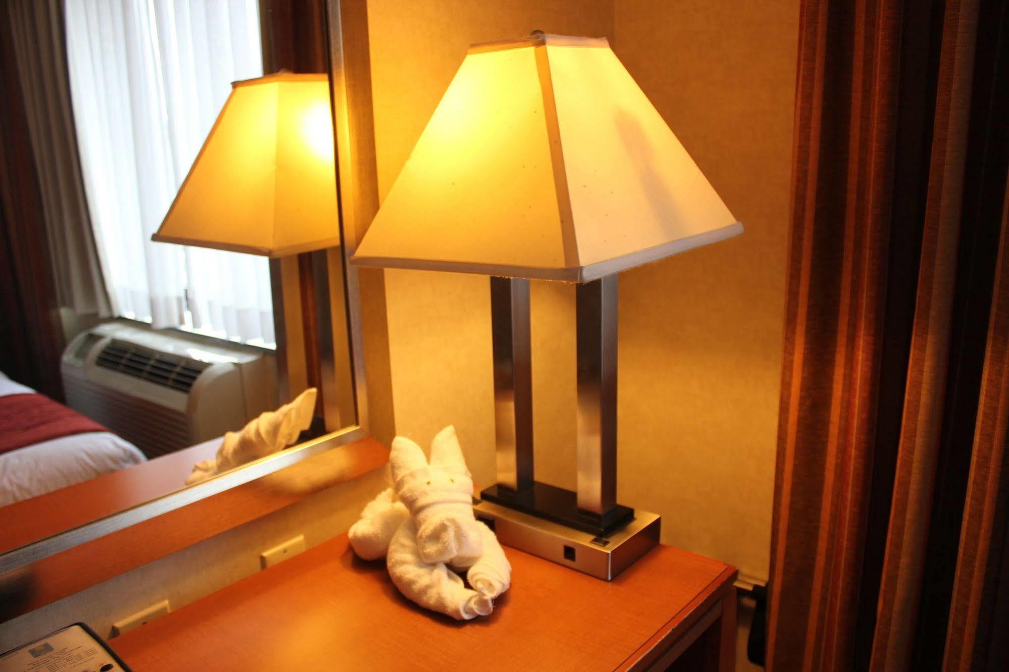 Bellerose Inn Hotel 2*